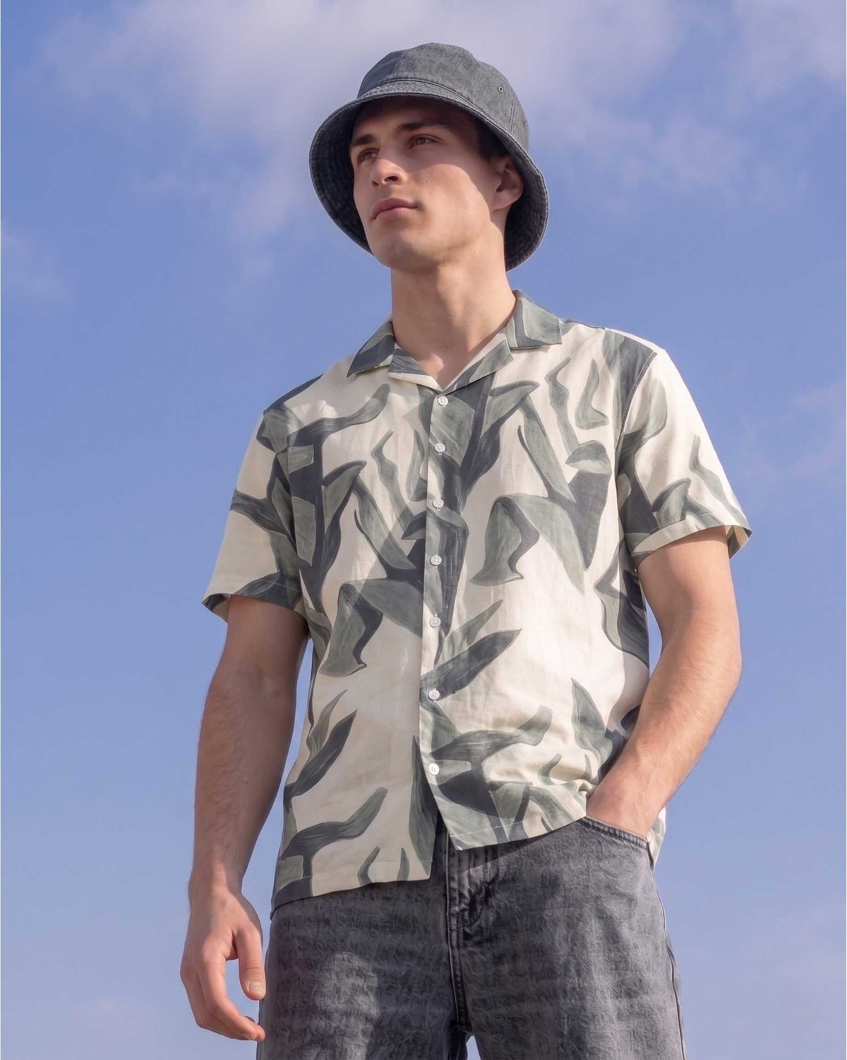 Grey-Leaf Shirt
